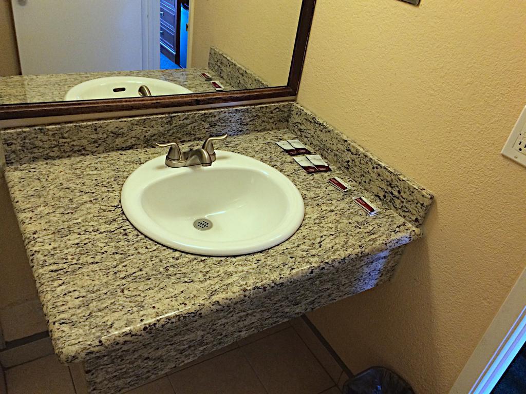 Best 5 Motel Salinas Chambre photo